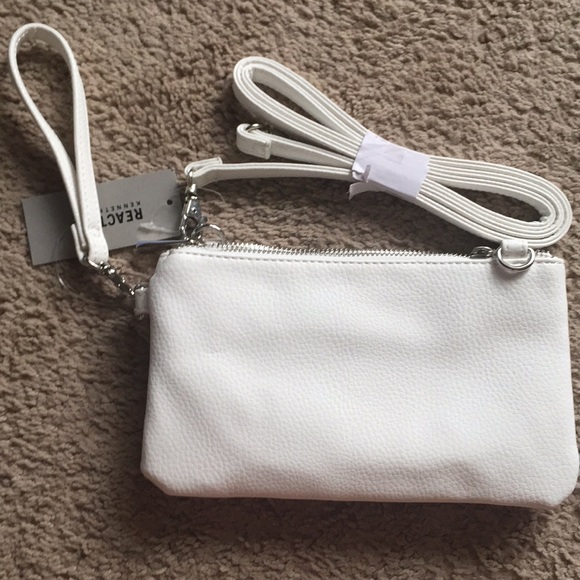 White clutch wristlet - Picture 2 of 3